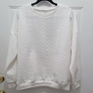 Versatile White Cable Knit Top (not a sweater) size L